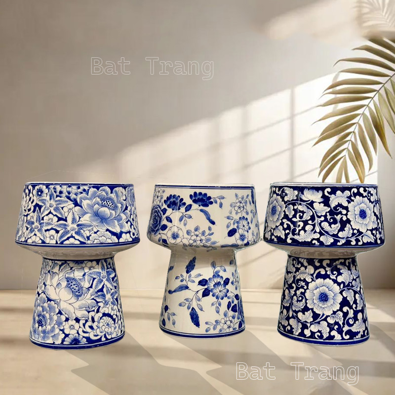 Blue and white vase with flowers painting from Bat Trang