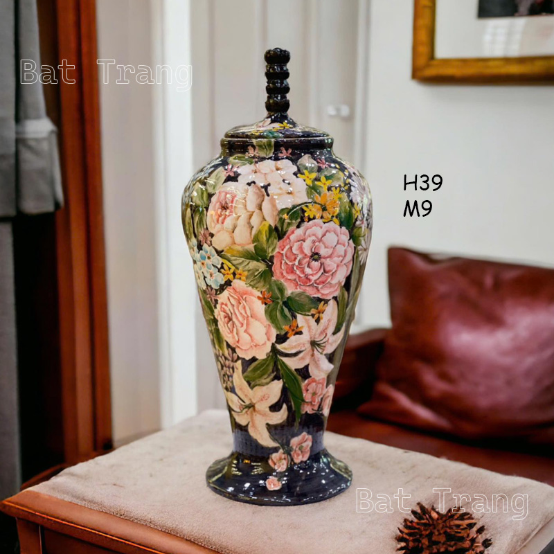 Ceramic Vase with Lid – Gently Curved Cylindrical Form, Feminine and Graceful