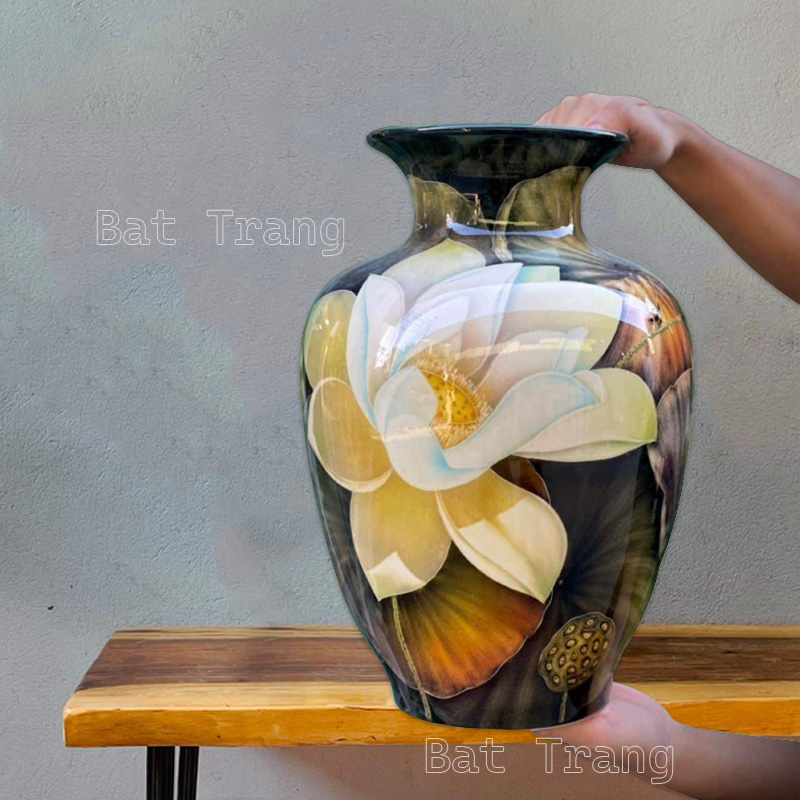 Round black ceramic vase, short neck with Lotus from Bat Trang