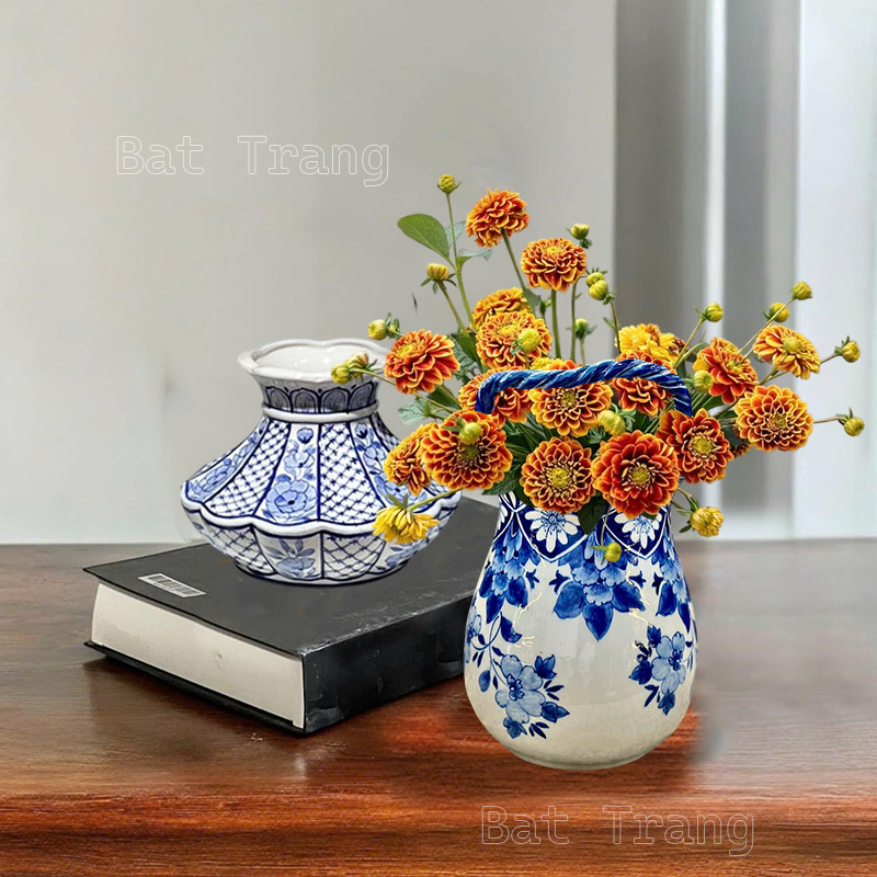 Handmade Blue and White Handbag Vase, Hand Painted Flower Vase