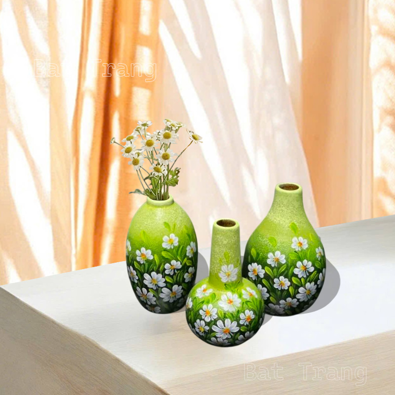 Wildflower green bud vase set with chamomile flowers